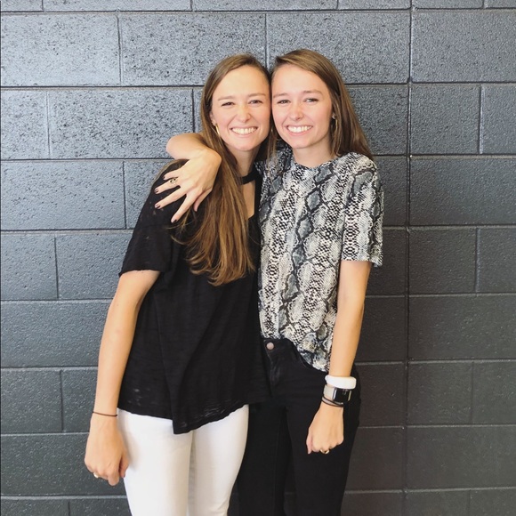 Meet your Posher, Sarah - Picture 5 of 5